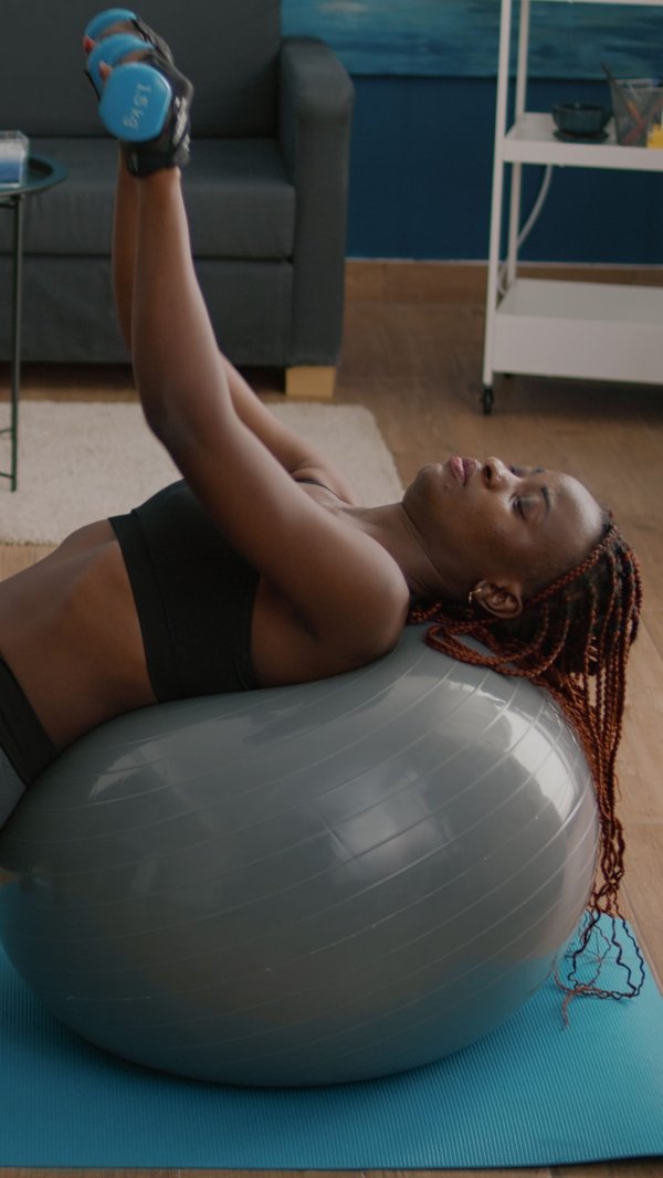 How can you develop a consistent exercise routine for an indoor cat?